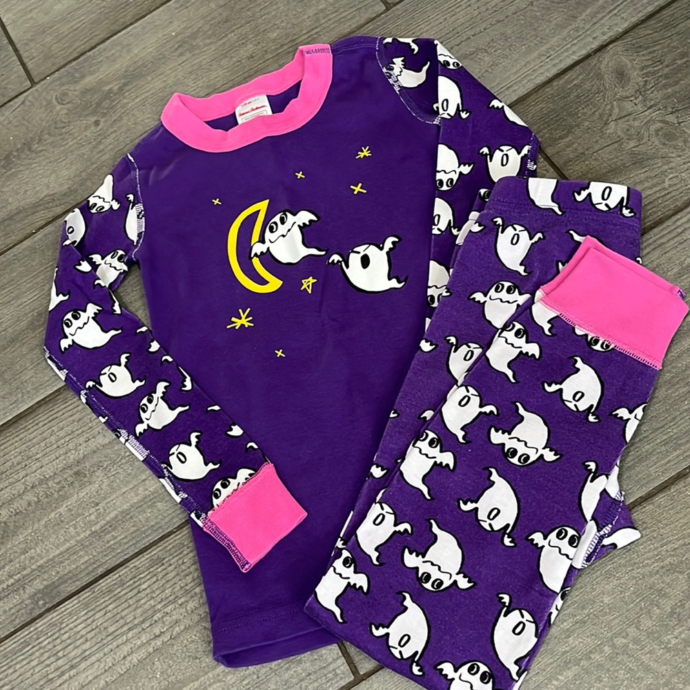 HA purple Ghost pjs size 5